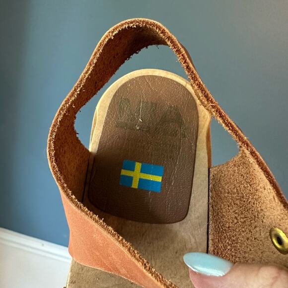 MIA Brown Leather Clogs - Picture 5 of 6